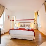 Authentic - 4br-10p - Moulin Rouge * Párizs