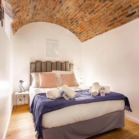 아파트 Authentic - 4br-10p - Moulin Rouge