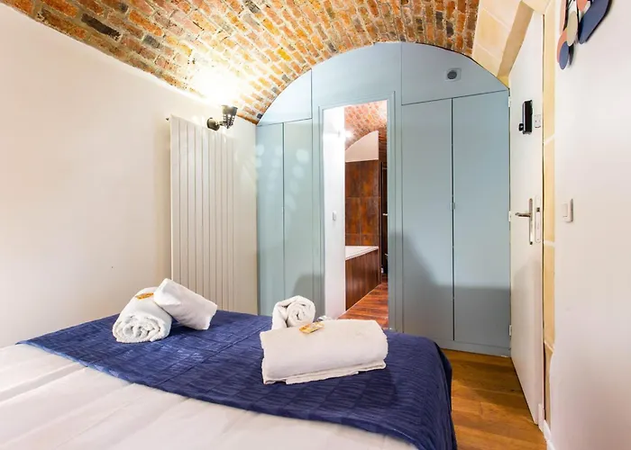 דירה Authentic - 4br-10p - Moulin Rouge פריז