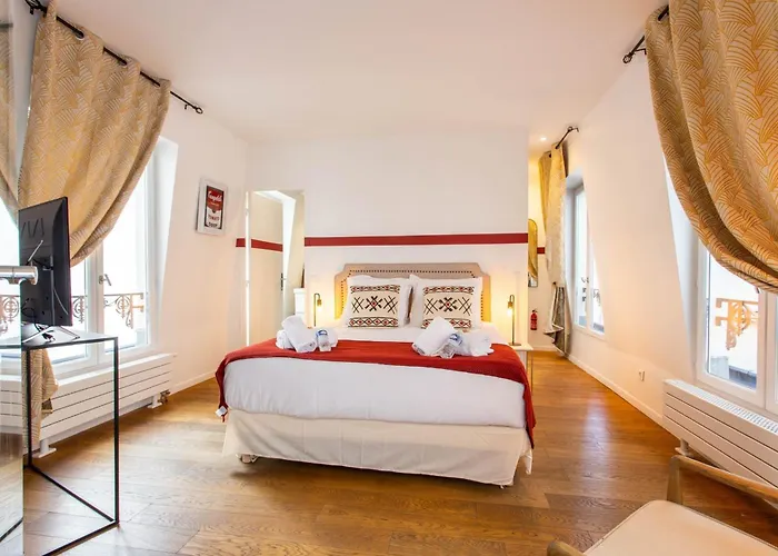 Authentic - 4br-10p - Moulin Rouge * פריז