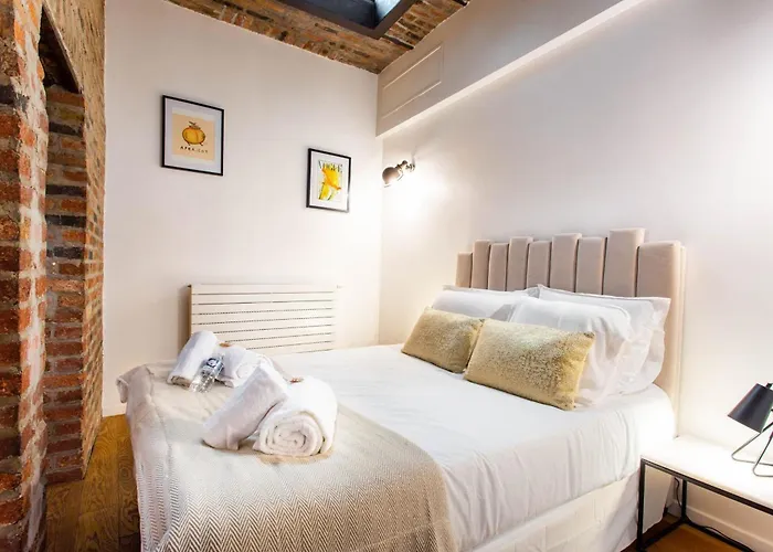 דירה Authentic - 4br-10p - Moulin Rouge פריז